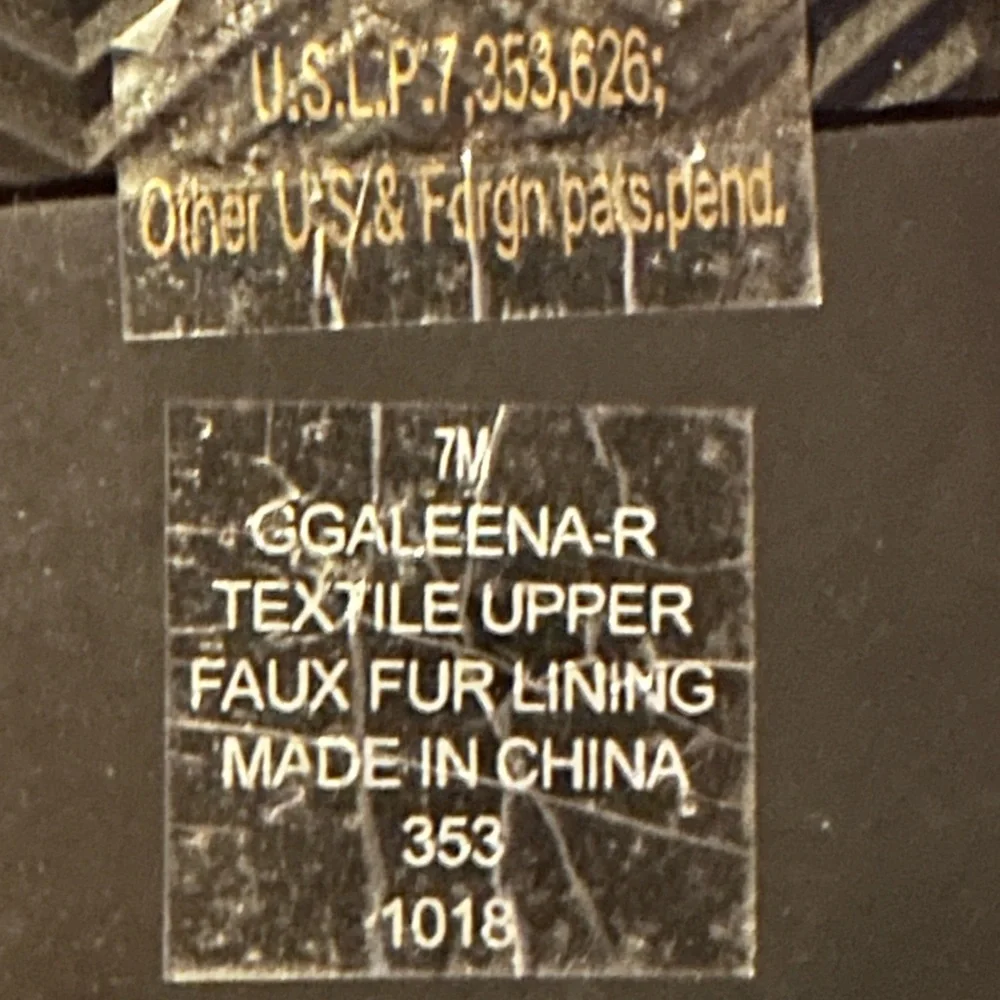 GUESS - Picture 5 of 5